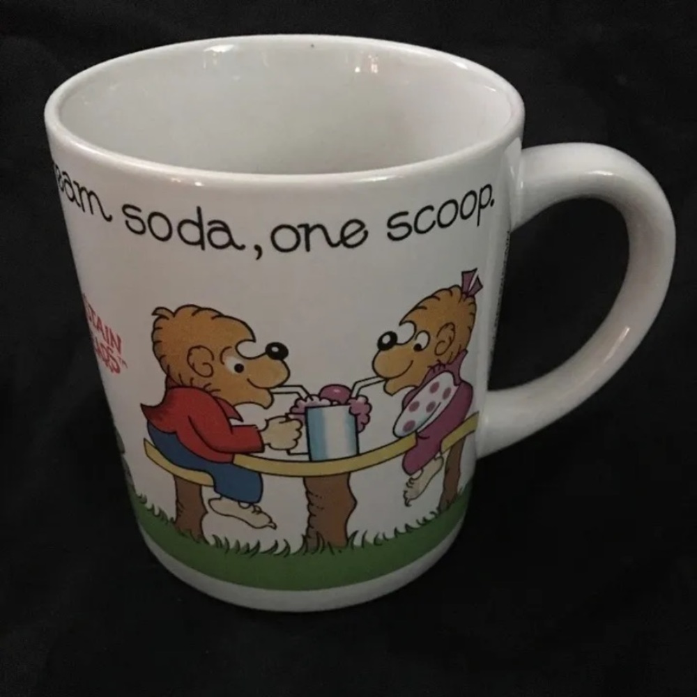 Berbenstain Bear mug 1987 vintage - Picture 1 of 6